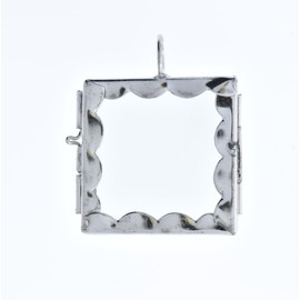 HHH Designs 1.5 Inch Square Scalloped Glass Pane Pendant | Locket Necklace for Women with Antiqued Silver Finish | Set of 3 Square Glass Pane Locket Pendant | Gift for Women to Express your Love