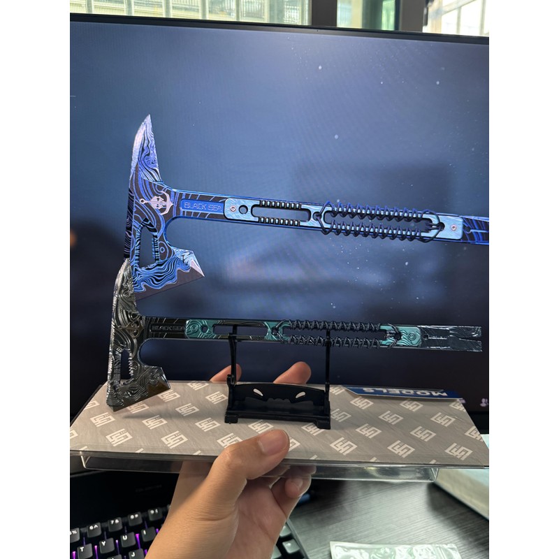Pexylun Delta Force Black Sea Tactical Axe Replica 1:1 Scale