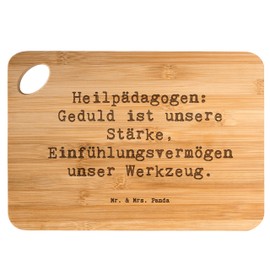 Mr. & Mrs. Panda Bambus - Schneidebrett Spruch Heilpädagogin Geduld - Geschenk, Berufsprodukte, Holzbretter, Holzbrett mit Gravur, Dankeschön,