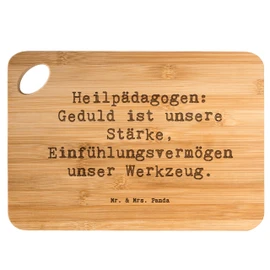 Mr. & Mrs. Panda Bambus - Schneidebrett Spruch Heilpädagogin Geduld - Geschenk, Berufsprodukte, Holzbretter, Holzbrett mit Gravur, Dankeschön,