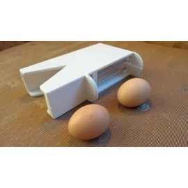 sparrowsculpt.com Sparrows Stop Chicken Feeder ( ABS Plastic)