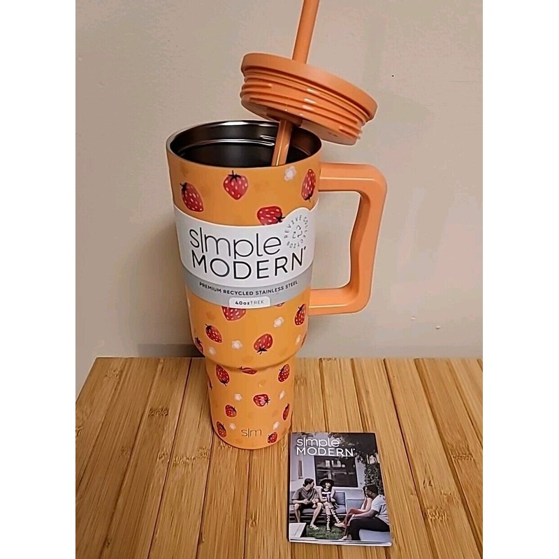 Simple Modern Simply Modern 40 oz Trek tumbler, Strawberry 🍓