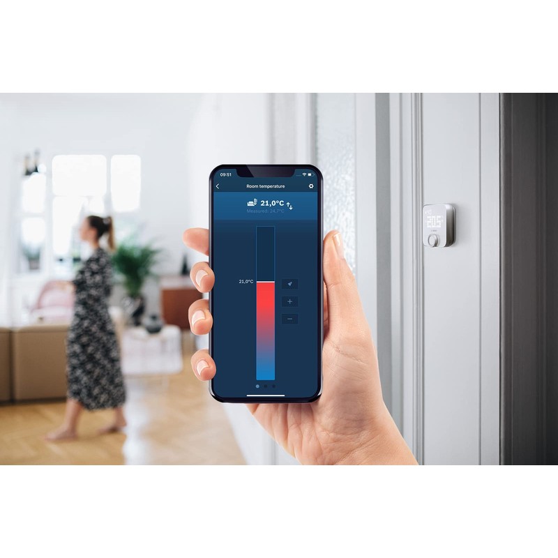 Bosch Smart Home Room Thermostat II for Controlling Smart Radiator