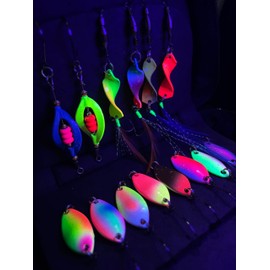 Spoons Trout, 14x UV-Active Trout Bait, Machilea Spoon Set with Bag, Blinker Twist Fishing Lure, Trout Bait, 1.6g/2.5g/3g/3.5g/4g