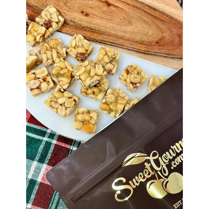 SweetGourmet Classic Old-Fashioned Peanut Butter Squares, Peanut Brittle Candy, 2