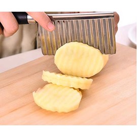 Vegetable & Fruit Wavy Crinkle Cutting Tool Serrator Salad Chopping Knife French Fry Cutter, Steel Blade Potato Slicer, Cucumber, Carrot Chops Pack-of-2Pieces