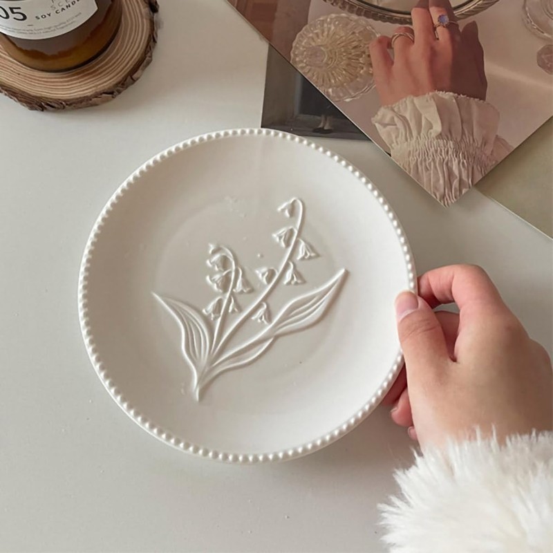 WAIT FLY Lily of the Valley Embossed Flower Ceramic Dinner