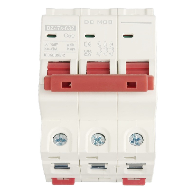 3P Direct Current Circuit Breaker Practical Small Circuit Breaker for