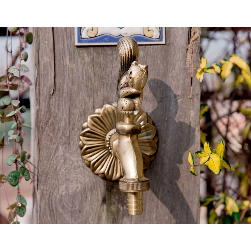 Brass Squirrel Garden Outdoor Faucet Decorative Antique Brass Wall Mount