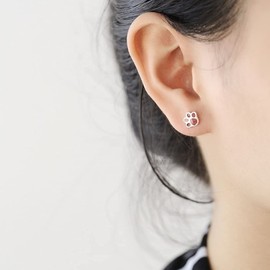 Deelfel Women's 925 Silver Paw Stud Earrings Cat Motif Black and Silver Metal Allergy Cute Animal Jewelry for Both Ears, Silver