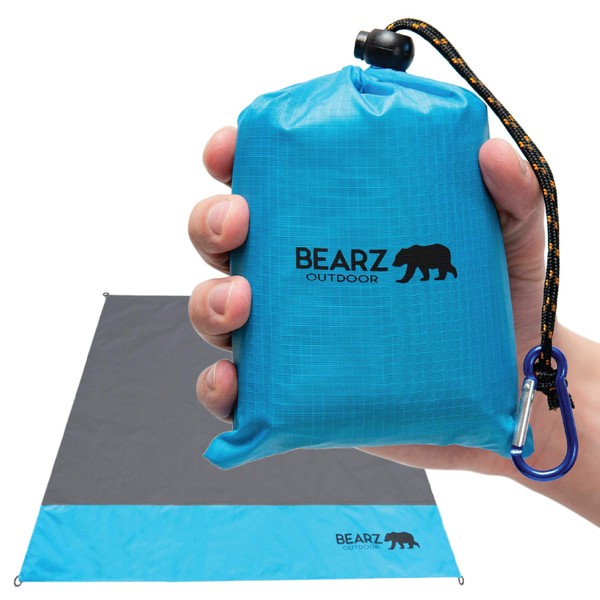 BEARZ Outdoor Pocket Blanket Waterproof Picnic Blanket - Lightweight Beach Blanket Sandproof, Foldable Hiking Camping Mat - Travel Gifts & Travel Accessories, Festival Accessories (Blue)