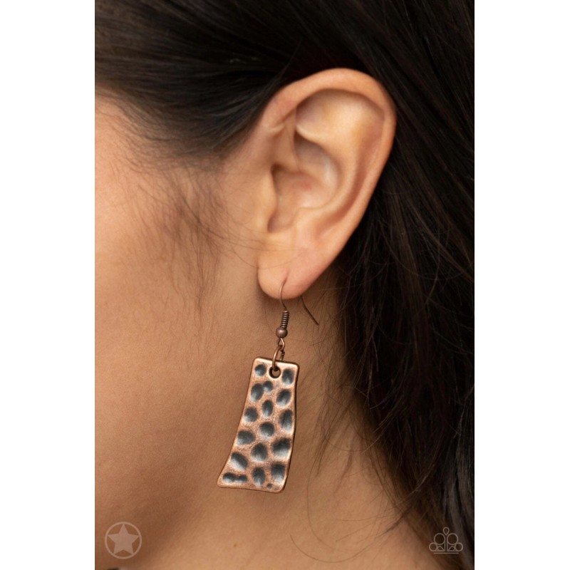 Paparazzi Plated Women's Neclace Multi /A Fan of the Tribe