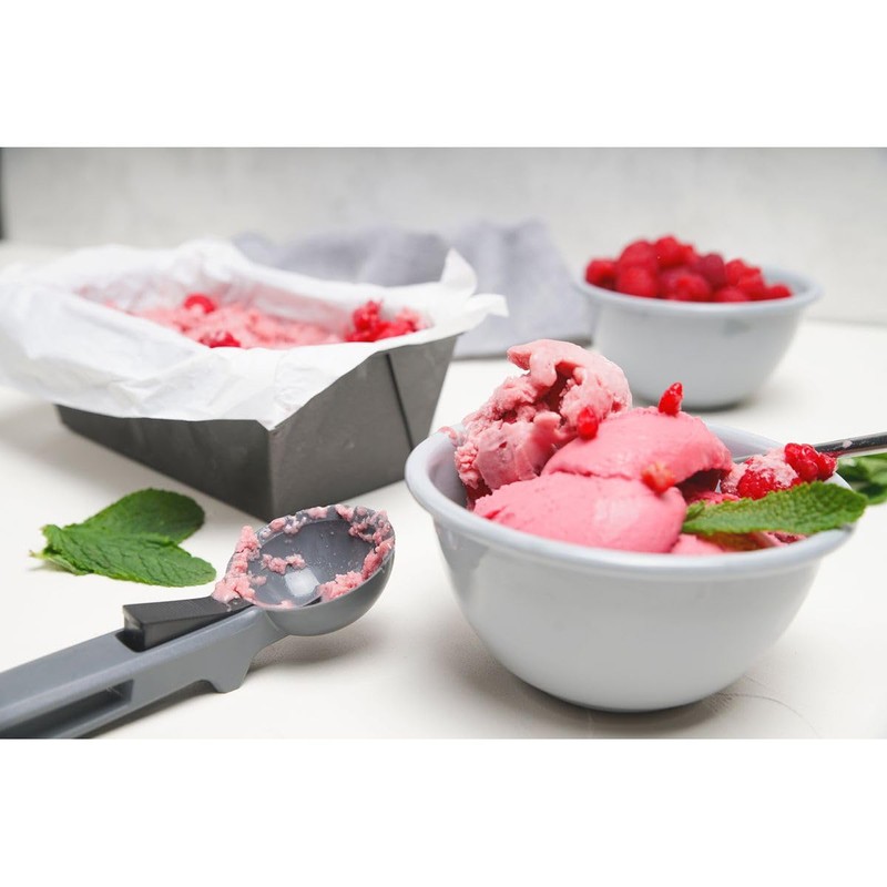 FACKELMANN Ice Cream Scoop, Plastic, with Easy Release Ice Ball