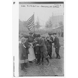 HistoricalFindings Photo: Seed Distribution - Rockefeller Garden,Children,Gardening,American Flag