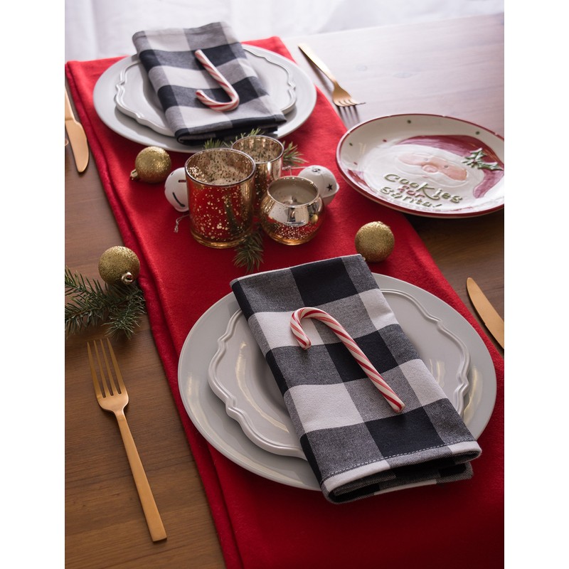 DII Holiday Decorative Table Runner Santa Belt