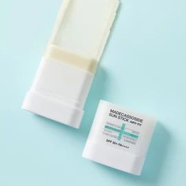 Mediheal Hyeonjong Yang Madecassoside Sun Stick Airy Fit 10g, 2 units / 메디힐 양현종 마데카소사이드 선스틱 에어리 핏 10g, 2개