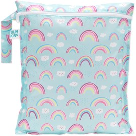 Bumkins Bolsa impermeable, lavable, reutilizable para viajes, playa, alberca, carriola, pañales, ropa sucia del gimnasio, trajes de baño mojados, Bolsa húmeda, multicolor/fantasía (Rainbows), Wet Bag