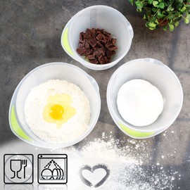 com-four® 3-teiliges Rührschüssel Set rutschfest - Backschüssel mit Stoppboden und Skala - Rührtopf mit Ausgießer - Spülmaschinengeeignet - Füllmenge 1,5 L, 2 L, 2,5 L (03teilig - grün)