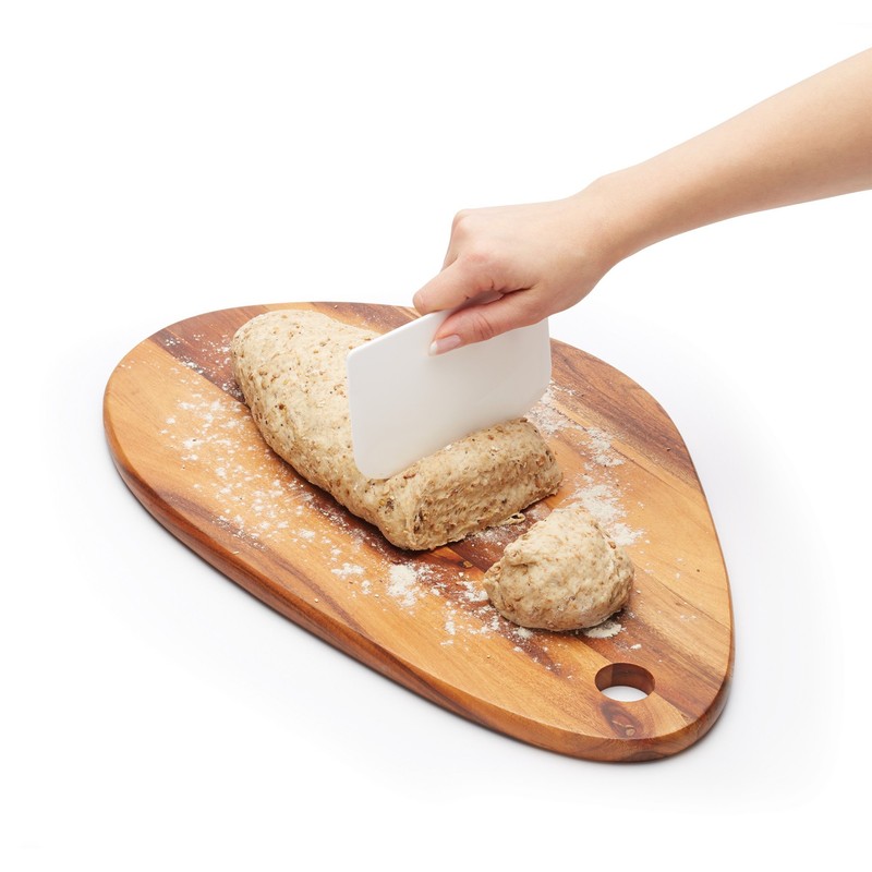 KitchenCraft Plastic Dough Cutter and Scraper, White, 13.5 x 9