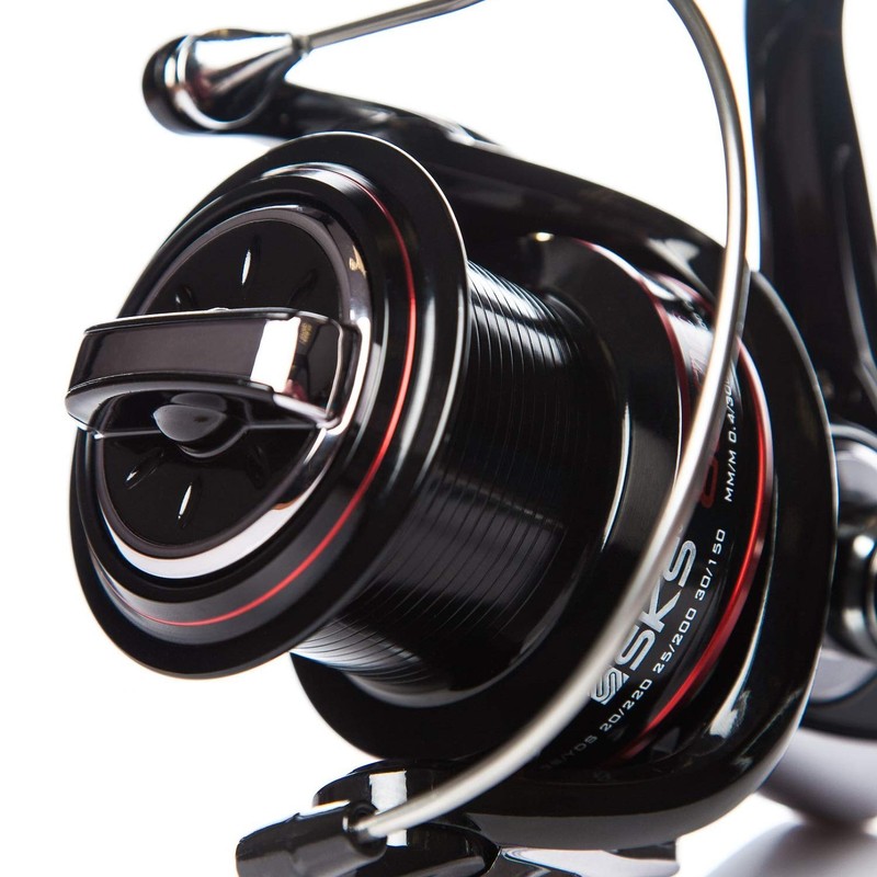 Sonik SKS Black Surf 8000 Sea Reel - SKSBLK8000