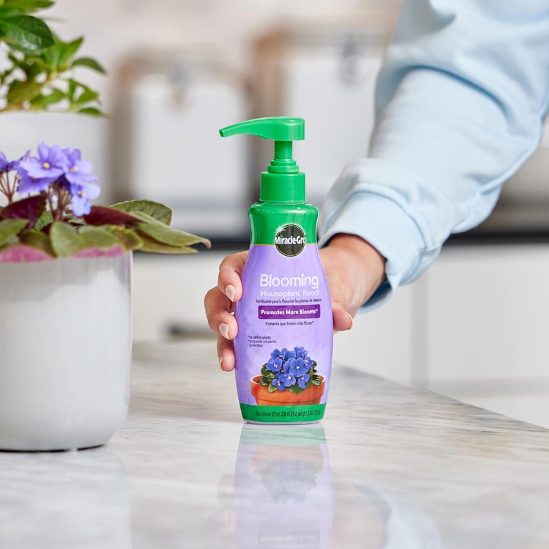 Miracle-Gro Blooming Houseplant Food - Fertilizer for Indoor Plants, 8
