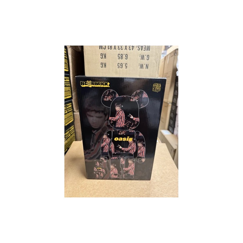 Bearbrick x Oasis Knebworth 1996 (Noel Gallagher) 100% & 400%