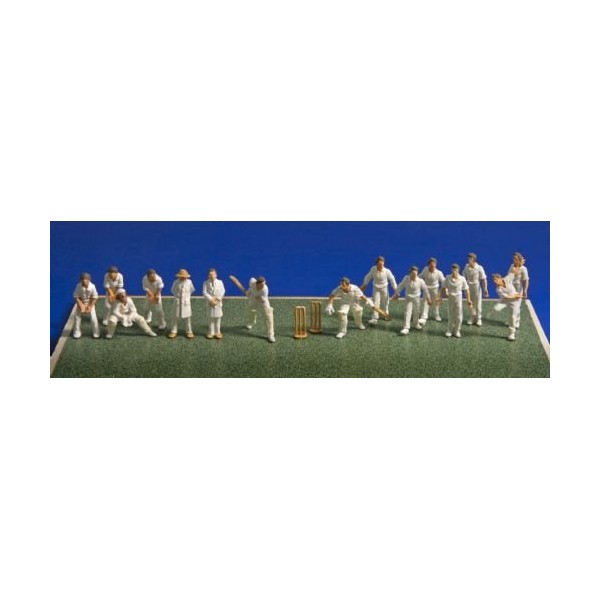 Model Scene Peco Cricket Team Figures OO Scale Ready Painted