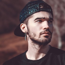 Flongo Men's Earrings 1 Piece Stainless Steel Earrings with Pendant Sword Tail/Feather/Drop/Ghost Head 316L Stainless Steel Men's Earrings Silver Hoop Punk, Stainless Steel