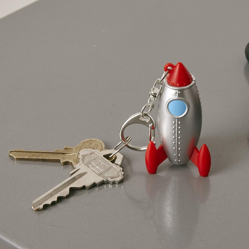 Kikkerland KRL79 Rocket Keychain