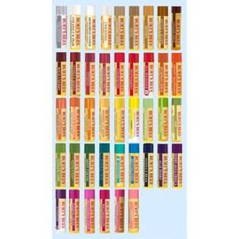 Burt's Bees Paquete de regalo de 10 unidades de bálsamo labial, relleno de calcetines, 10 sabores surtidos, sin duplicados, elegido al azar