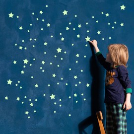 Glow in The Dark Stars for Ceiling, Luminous Wall Sticker, Kids Bedroom Wall Decal, Sticky Fluorescence Star, Gift for Boys and Girls (Green)