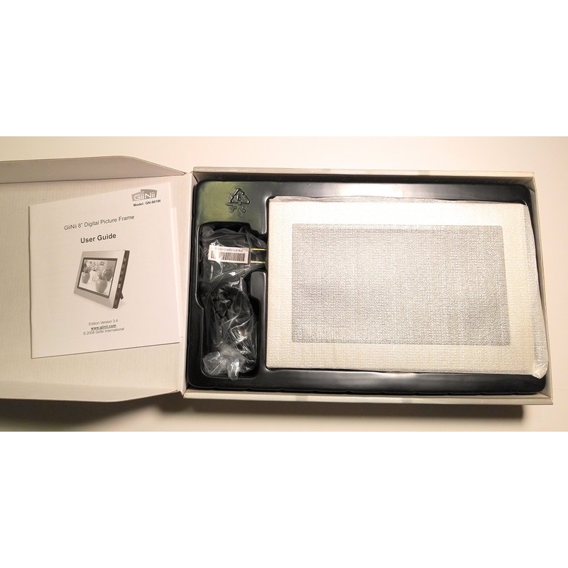 GiiNii 8" Widescreen Digital Photo Frame