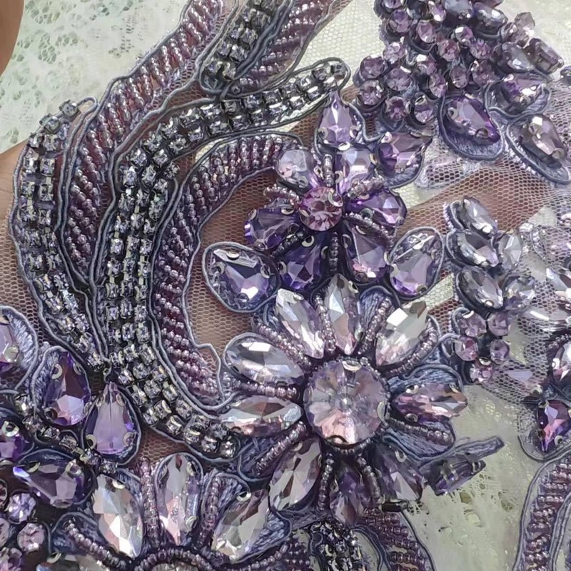 1 Pair Hand-Made Beaded Rhinestons DIY Clothing Appliques Patch Flower