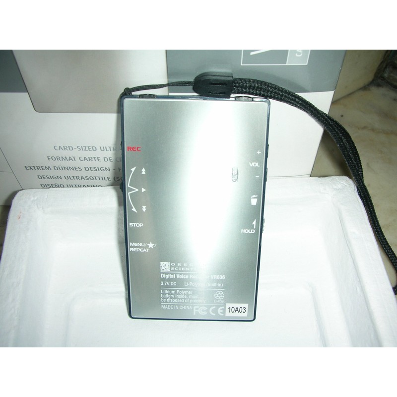 Oregon Scientific VR636 Credit Card Size Executive Voice Recorder with