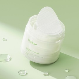 Natural Mugwort Pore Soothing Toner Pads 60 Sheets + Refills 60 Sheets / 자연약쑥 모공 진정토너패드 60매+리필 60매