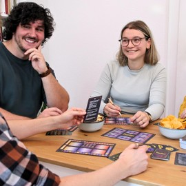 Dreamteam Cooperative Quiz Game for Adults in 3 Difficulty Levels, General Knowledge in 700 Questions for Friends and Family, Party Quiz for 2-40 People, On the Go and at Home