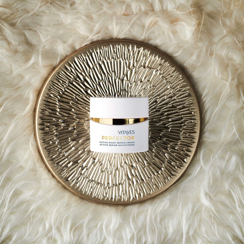 VITAYES Night Cream with Hydrasalinol and Active Repair Complex, Anti-Ageing