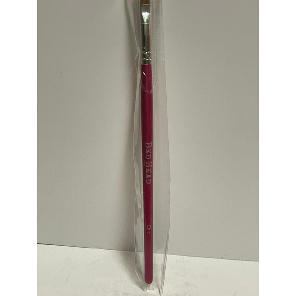 TIGI Bed Head Chic makeup brush