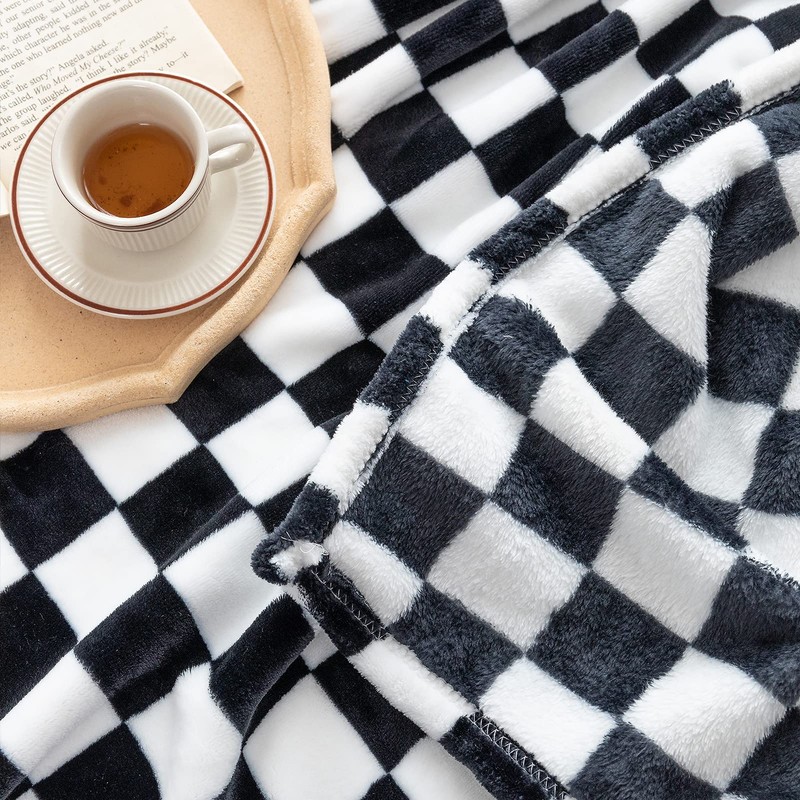 LOMAO Throw Blankets Flannel Blanket with Checkerboard Grid Pattern Soft