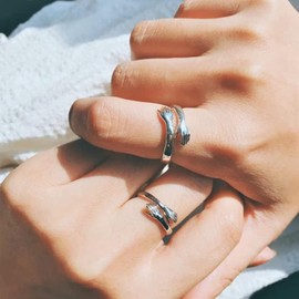 2 Pcs Hug Rings for Couples Open Promise Ring for Women Couple Rings for Girlfriend Boyfriend Hugging Hands Rings Gifts (hug rings for couples)