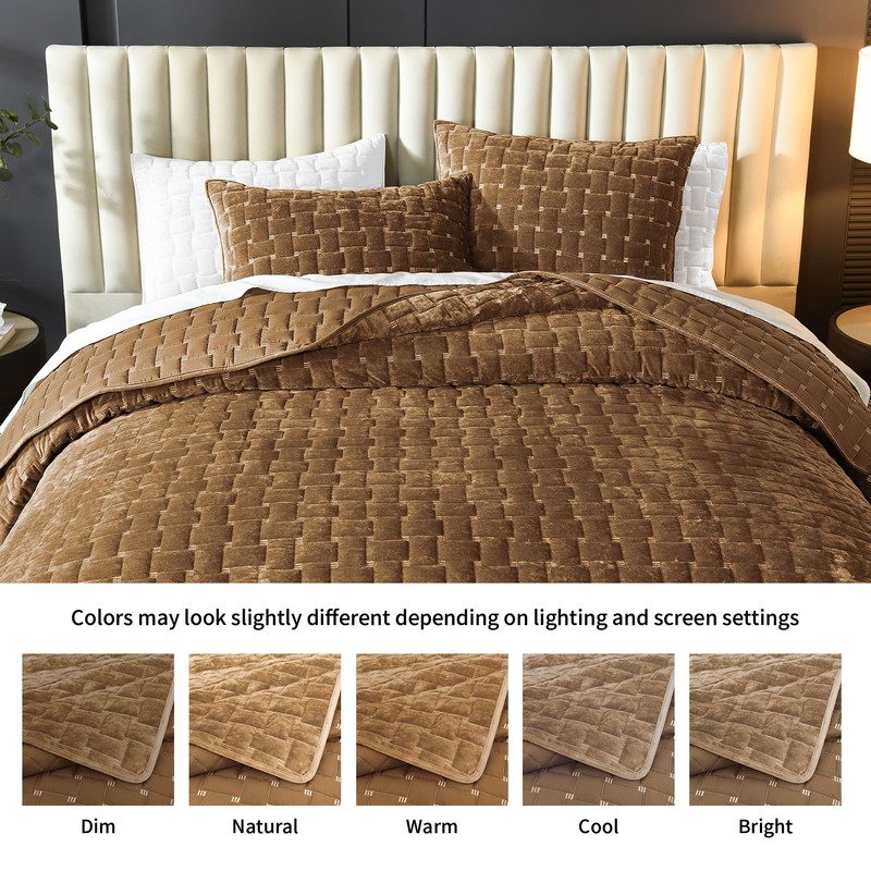 Velvet Quilt Set Queen Size, Luxury Geometric Design, Gold Caramel