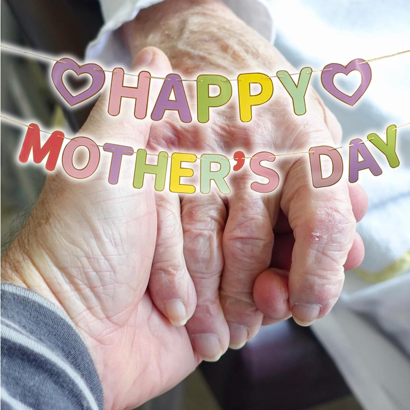 DOCIDAY Happy Mother’s Day Banner We Love Mom Day Garland