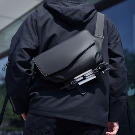 Men's black hard shell slingback cross bag travel hip bag messenger bag fashion hip bag daily bag basic Black/FREE