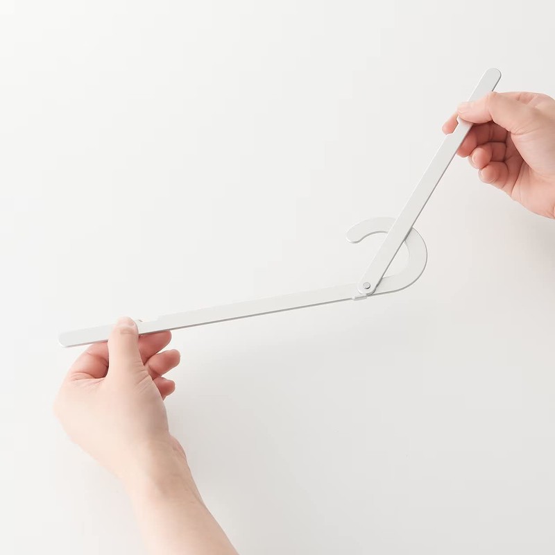 MUJI 82107203 Portable Aluminum Folding Hanger, When in Use: Width