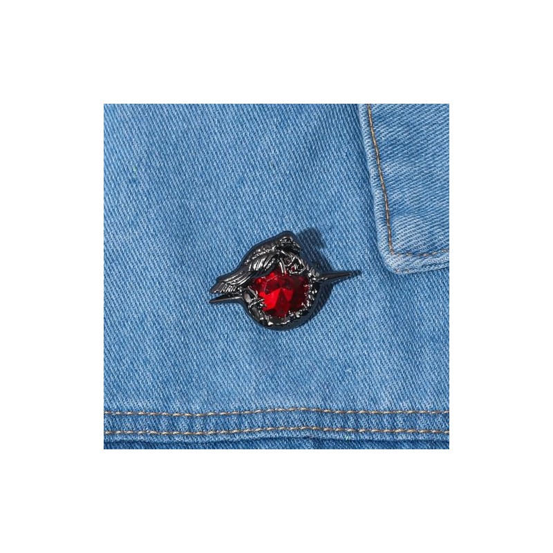 Red Gem Crow Brooch Costume Jewelry Accessories for Sylus Cosplay
