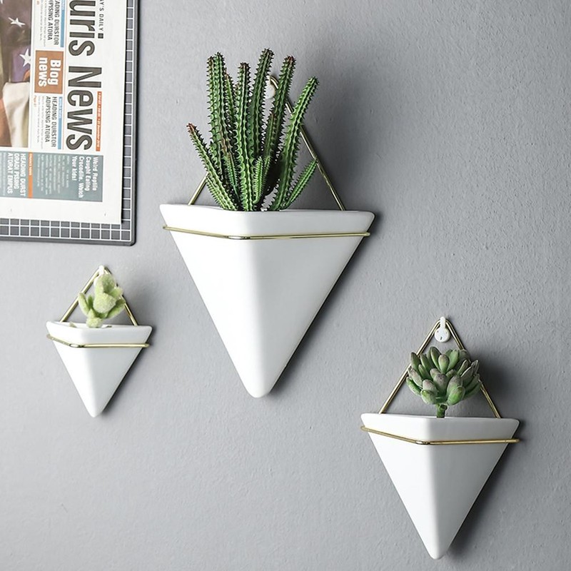 2Pcs Nordic Ceramic Wall Planter Triangular Mini Succulent Planter Hanging