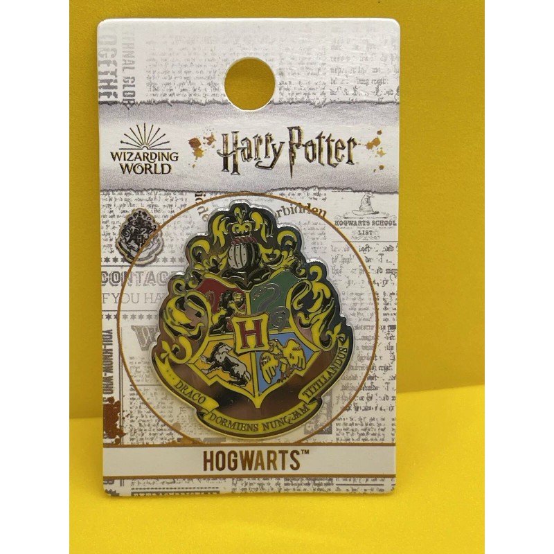 Hogwarts Crest Pin !!