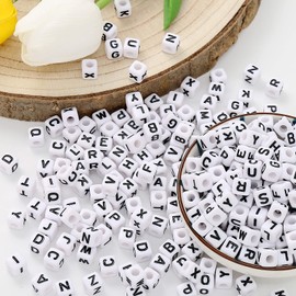 HERZWILD 8mm Black and White Acrylic Square Letter Beads White Cube Alphabet Beads Black Letter A-Z Mixed Plastic Shape Loose Beads Mini Size Pony Seed Beads for Making Jewelry, Necklaces
