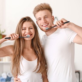 Lilingsty Disposable Toothbrushes, Toothbrush and Toothpaste, Toothbrush and Toothpaste Travel, Comes with Comb, Individually Packaged, 2 Colors, Suitable for Hotel, Home, Camping, Travel (PACK-30)