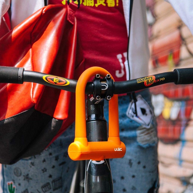 ULAC(ユーラック) BROOKLYN シリコンカバー自転車用U字ロック UL-SU3-01 76mm×128mm オレンジ